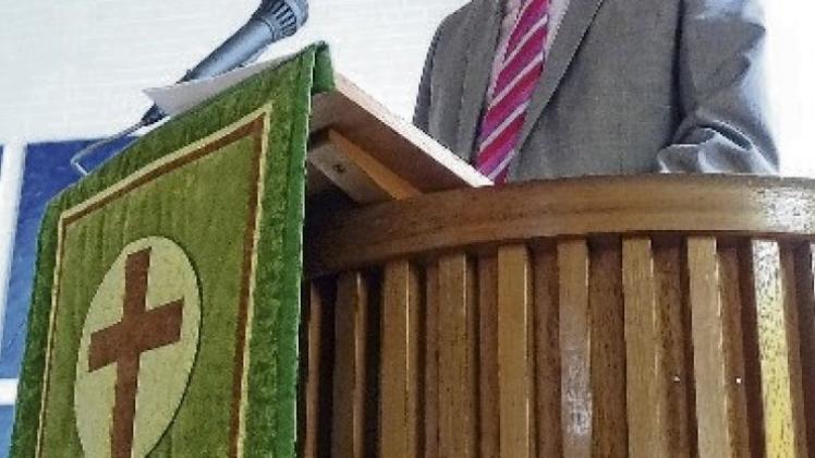 Oberbürgermeister Dieter Krone predigte im Gottesdienst zum Thema „Schöpfung 2011“. 