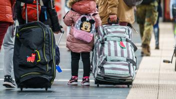 KINA - Voll im Zug und auf der Autobahn