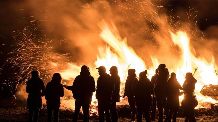 Nicht genug Vorbereitungszeit: Das Osterfeuer in Wedel ist auch in diesem Jahr abgesagt.