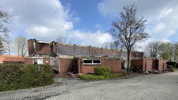 Die Sporthalle auf Schüttenheide in Schleptrup ist nach dem Brand nur noch eine Ruine.