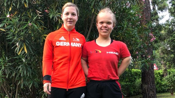 Die Rostockerinnen Denise Grahl (links) und Katherina Rösler sind bei den Weltmeisterschaften im paralympischen Schwimmen im Juni auf Madeira am Start