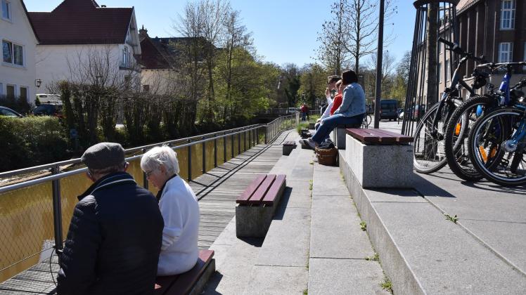 Delme-Terrassen in Delmenhorst könnten Solar-Sitzbank mit Ladestation bekommen.