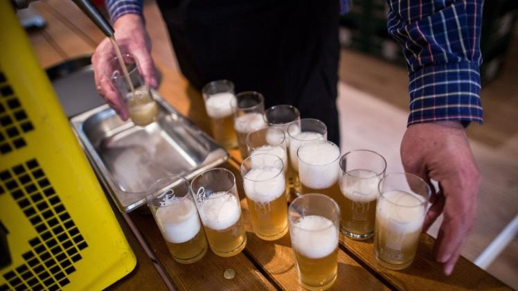 Deutschlands berühmtestes Getränk kann man auch selbst machen – und immer mehr Bierliebhaber werden Hobbybrauer. (Symbolbild)