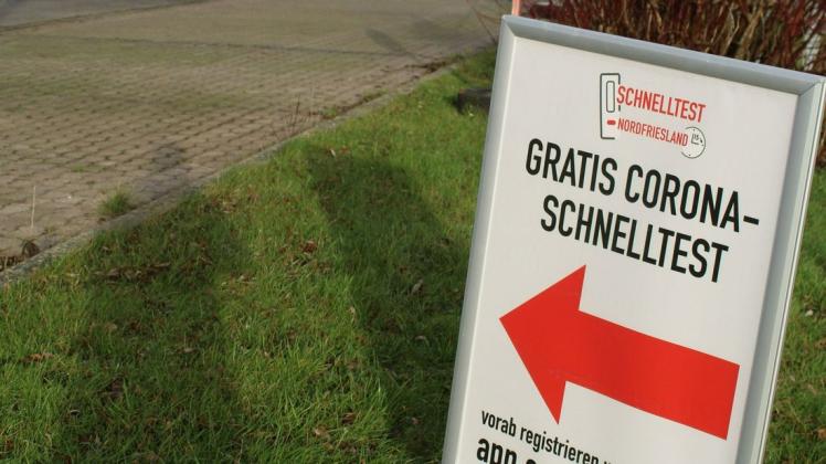 Das Testzentrum gegenüber von Rewe, das seit Dezember auf Föhr ist, soll weiterhin geöffnet bleiben.