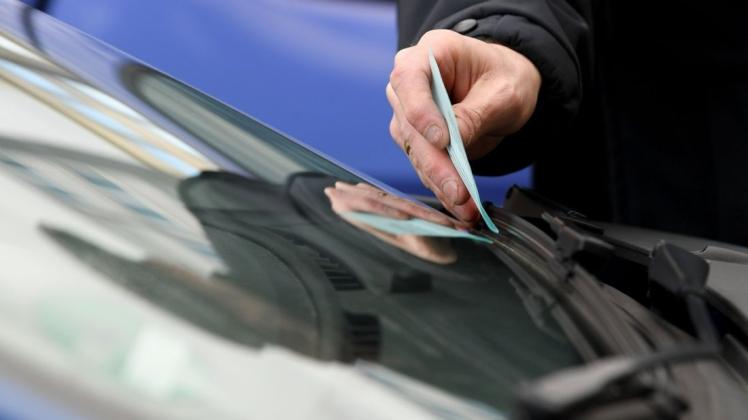 Über 5800 Mal bekamen Autofahrer im vergangenen Jahr in Malente ein Ticket, weil sie Parkregeln missachteten.
