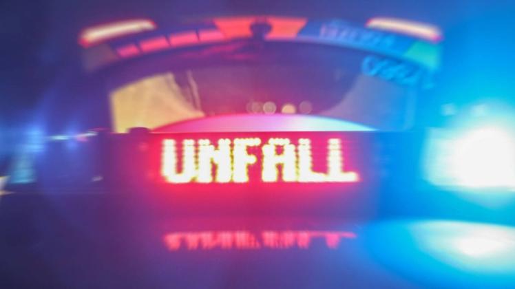 In Werlte ist ein 56-jähriger Motorradfahrer nach einem Verkehrsunfall schwer verletzt ins Krankenhaus gekommen. (Symbolbild) Glück im Unglück hatte eine 43-Jährige, als sie Ostersonntag auf der L44 bei Revensdorf betrunken Auto fuhr und einen Unfall hatte.