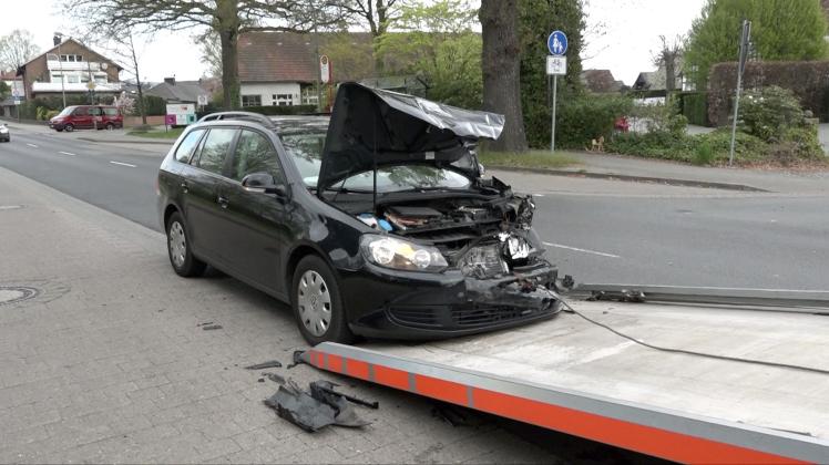 In Bad Iburg kam es zu einem Autounfall, wobei ein Frau verletzt wurde. Auffahrunfall in Bad Iburg