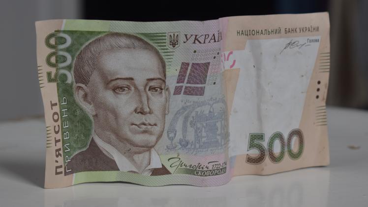 Die zweithöchste Banknote der Ukraine, 500 Hrywen, umgerechnet etwa 15 Euro, abgebildet ist Gregorius Skoworoda 
