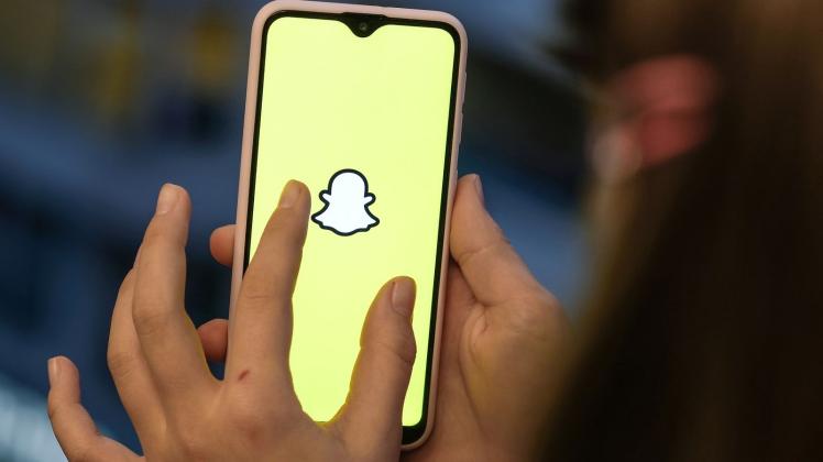 ARCHIV - Snapchat ist vor allem mit von alleine verschwindenden Bildern bekannt geworden, arbeitet inzwischen aber auch daran, als Plattform für Shopping und Medieninhalte erfolgreich zu sein. Foto: Jens Kalaene/dpa-Zentralbild/dpa - ACHTUNG: Dieses Foto hat dpa bereits im Bildfunk gesendet