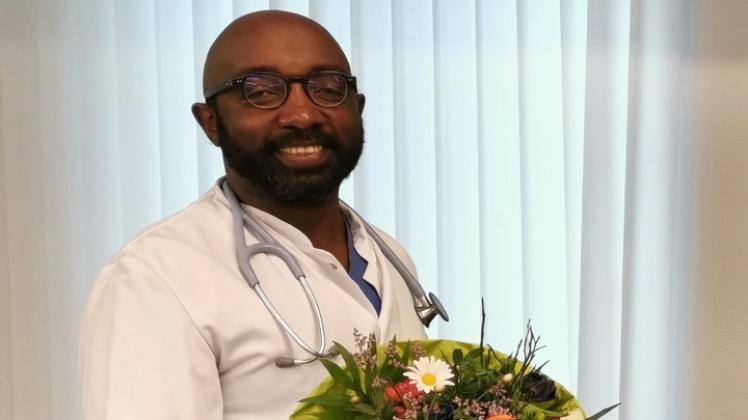 Anguche J. Amukobole, Chefarzt der Abteilung für Pneumologie am Borromäus-Hospital, wurde jetzt im Leeraner Krankenhaus vorgestellt. 