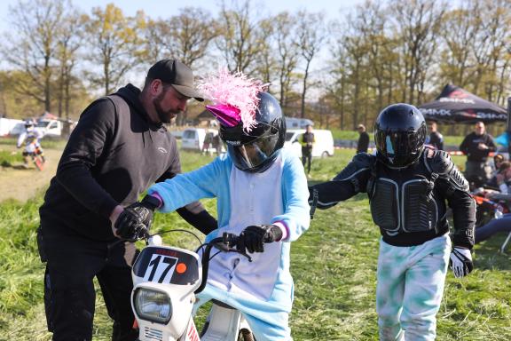 Fotos vom AMG Mofarennen an der Nahner Waldbahn in Osnabrück