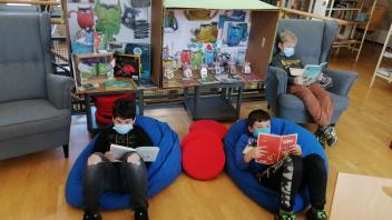 Die Klasse 3c der Perleberger Geschwister-Scholl-Grundschule besuchte am Donnerstag die Bibliothek der Rolandstadt.