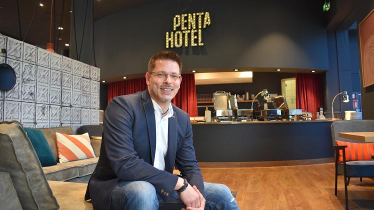 Alexander Kluge ist Hotelmanager des Pentahotels im Rostocker Stadtzentrum