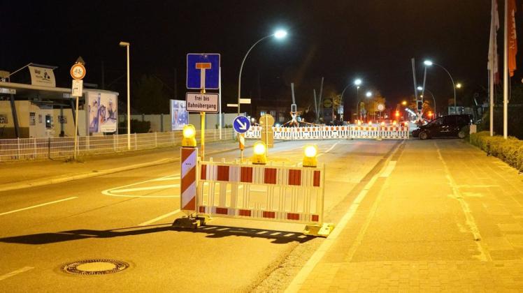 Kein Durchkommen: Zwei Bahnübergänge in Neumünster waren am Abend nicht passierbar.