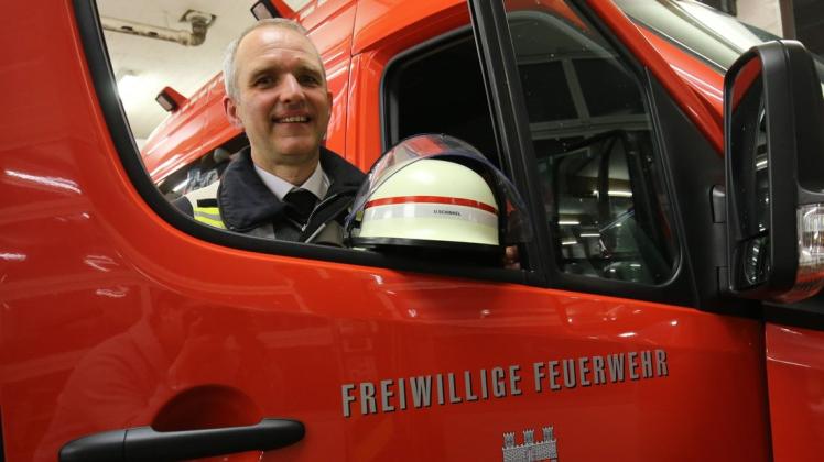 Uwe Schinkel (59) steht seit 2008 an der Spitze der Freiwilligen Feuerwehr Barmstedt. Nun gibt er das Amt vorzeitig ab.