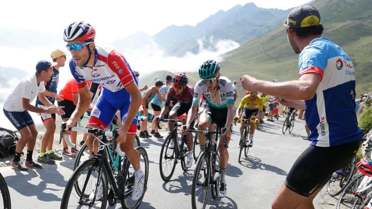 ARCHIV - Im Jahr 2019 wurde Emanuel Buchmann (M.) Vierter der Tour de France. Foto: Yuzuru Sunada/BELGA/dpa