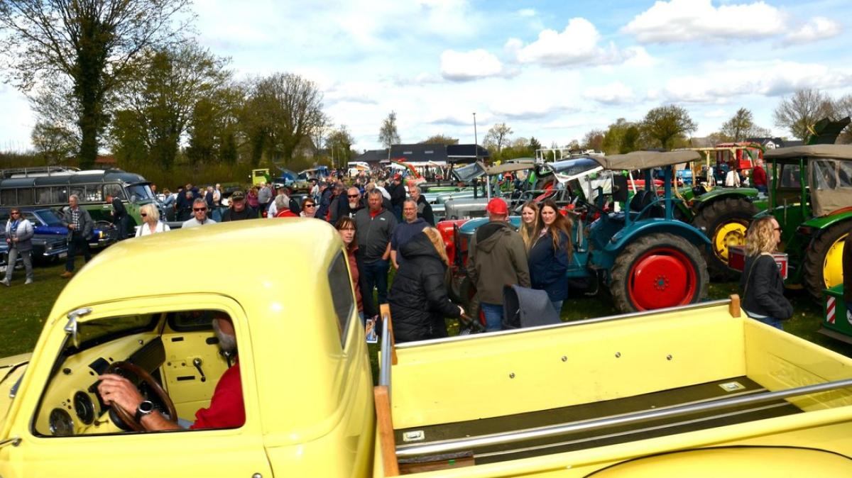 Tausende Besucher beim Oldtimer-Treffen 2022 in Geltorf | SHZ