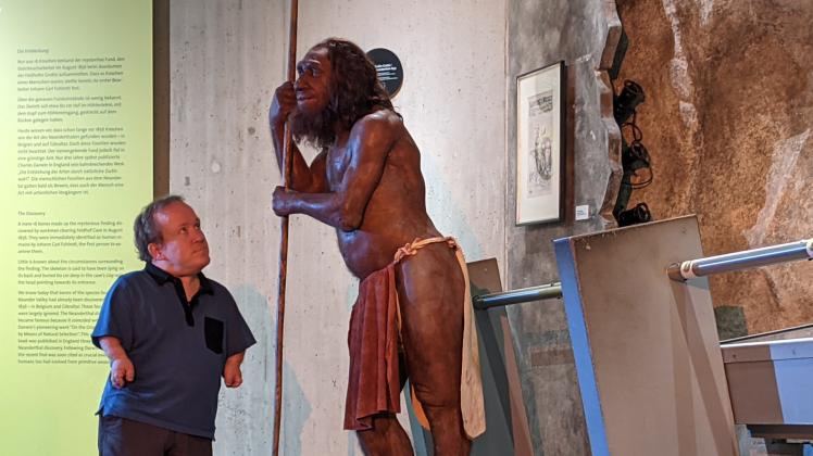 Geliebt, geduldet, getötet: Martin Müller besucht das Neandertal-Museum. Geliebt, geduldet, getötet. - Menschen mit Behinderungen