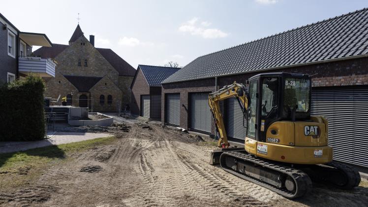 Das das neue Pfarrheim in Wallenhorst-Hollage, dass in zwei Wochen eingeweiht werden soll, aufgenommen am 27.04.2022. Foto: David Ebener ***Stichworte*** Kirche, Religion, Pfarrer, Pfarrheim, dam-archiv