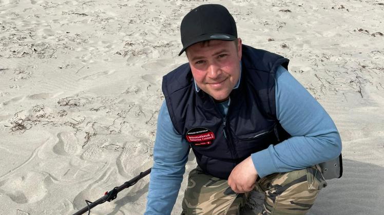 Marcel Schönfeld sucht als Rügens „Herr der Ringe“ nach verlorenen Eheringen und anderen verlorenen Kostbarkeiten. 