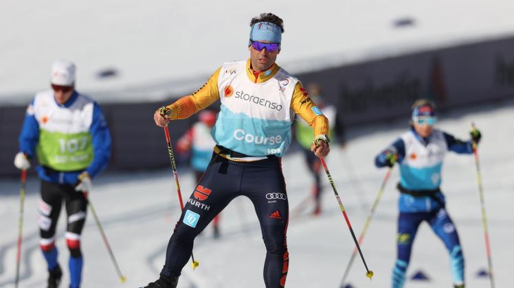 ARCHIV - Langlauf-Teamchef Peter Schlickenrieder verlängerte seinen Vertrag. Foto: Karl-Josef Hildenbrand/dpa