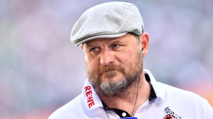 Kölns Trainer Steffen Baumgart während eines Interviews vor einem Spiel. Foto: Marius Becker/dpa - WICHTIGER HINWEIS: Gemäß den Vorgaben der DFL Deutsche Fußball Liga bzw. des DFB Deutscher Fußball-Bund ist es untersagt, in dem Stadion und/oder vom Spiel angefertigte Fotoaufnahmen in Form von Sequenzbildern und/oder videoähnlichen Fotostrecken zu verwerten bzw. verwerten zu lassen. Kölns Trainer Steffen Baumgart während eines Interviews vor einem Spiel. Foto: Marius Becker/dpa - WICHTIGER HINWEIS: Gemäß den Vorgaben der DFL Deutsche Fußball Liga bzw. des DFB Deutscher Fußball-Bund ist es untersagt, in dem Stadion und/oder vom Spiel angefertigte Fotoaufnahmen in Form von Sequenzbildern und/oder videoähnlichen Fotostrecken zu verwerten bzw. verwerten zu lassen.