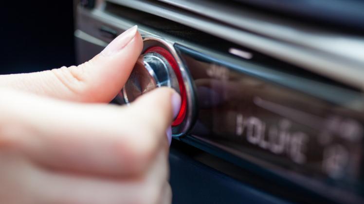 Test: Autoradio für DAB+ nachrüsten lohnt sich kaum