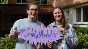 Niemand sollte für seine Ausbildung Geld bezahlen müssen, finden Marcel Langliz und Lea-Marie Maurer von der Fachschule Heilerziehungspflege Quakenbrück.