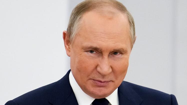 Wladimir Putin hat mit israelischen Ministerpräsidenten Naftali Bennett telefoniert. Foto: Alexander Zemlianichenko/AP/dpa Wladimir Putin hat mit israelischen Ministerpräsidenten Naftali Bennett telefoniert. Foto: Alexander Zemlianichenko/AP/dpa