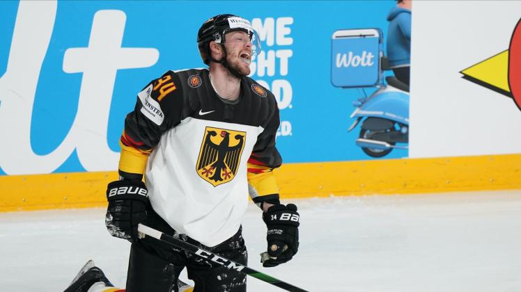 dpatopbilder - ARCHIV - Tom Kühnhackl wird nicht an der Eishockey-WM teilnehmen. Foto: Roman Koksarov/dpa
