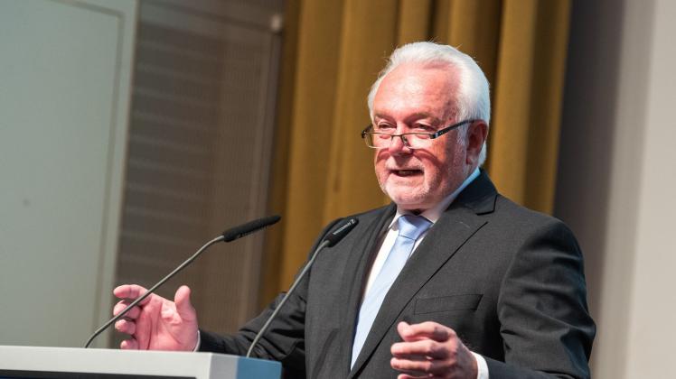 Wolfgang Kubicki (FDP), Bundestagsvizepräsident, spricht. Foto: Daniel Bockwoldt/dpa