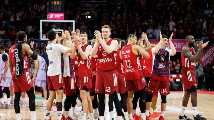 Das Basketball-Team von Bayern München gewinnt in der Bundesliga gegen Göttingen. Foto: Matthias Balk/dpa/Archivbild