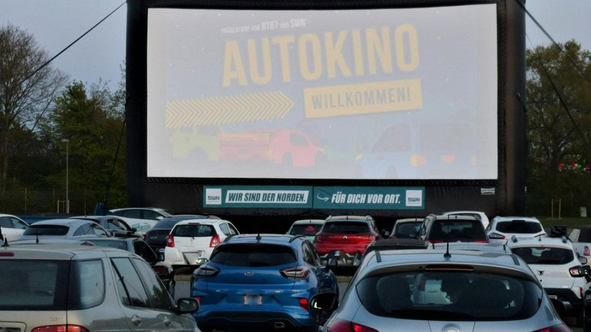 So lief die Autokino-Premiere in Neumünster | SHZ