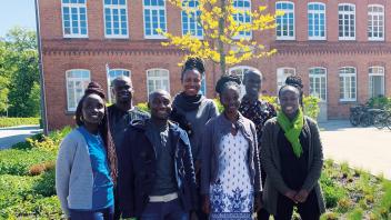 Diese jungen Afrikaner starten ihre berufliche Zukunft am Krankenhaus in Meppen.