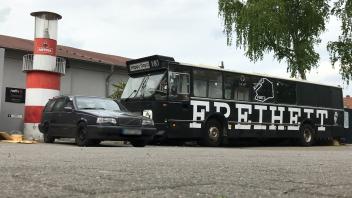 Die Kleine Freiheit eröffnet am 13. Mai an ihrem neuen Standort an der Dammstraße in Osnabrück. Der Partybus ist auch zurück.