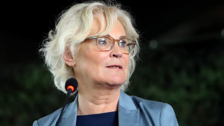 Christine Lambrecht äußert sich zu ihrem Sylt-Flug. SPD-Politikerin Christine Lambrecht