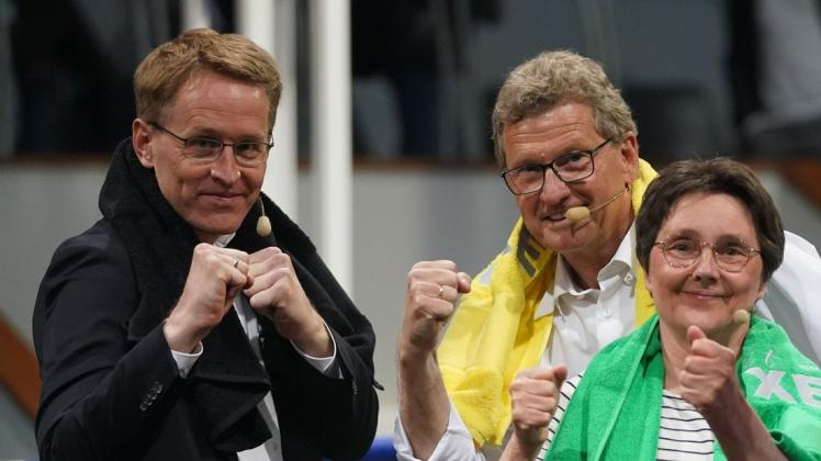 Wie entscheidet sich Daniel Günther (l.)? Der CDU-Wahlsieger würde am liebsten das Jamaika-Bündnis mit FDP-Spitzenkandidat Bernd Buchholz und Grünen-Spitzenkandidatin Monika Heinold fortsetzen – doch die wollen nur alleine mit Günther koalieren.
