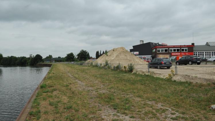 Am alten Meppener Hafen soll eine Uferpromenade entstehen (Archivbild). Wie sie genutzt wird, darum ging es jetzt im Bauausschuss. Am alten Meppener Hafen soll eine Uferpromenade entstehen (Archivbild). Wie sie genutzt wird, darum ging es jetzt im Bauausschuss.