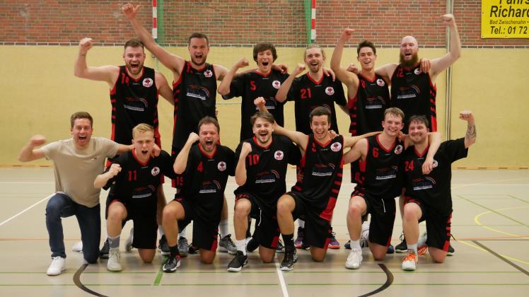 In Westerstede feierte TuS Bramsche II Basketball die Meisterschaft in der Landesliga.