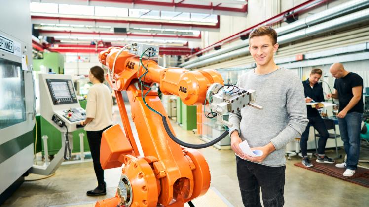 An der Hochschule Stralsund können Interessierte ab dem Wintersemester Smart Production studieren.