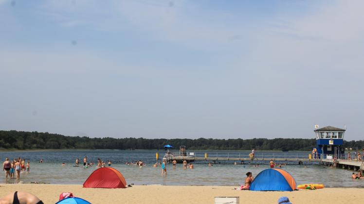 Der Neustädter See ist ein Natursee und wurde 2015 zum beliebtesten Freibad Mecklenburg-Vorpommerns gekürt.  Assmann $