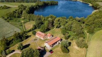Inmitten malerischer Natur: Der „Bärenhof“ liegt direkt am Kritzower See