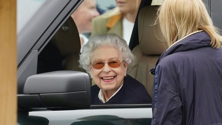 Die britische Königin Elizabeth II. besucht die Royal Windsor Horse Show. Foto: Steve Parsons/PA Wire/dpa