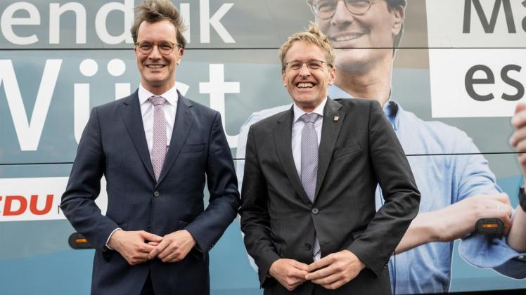 Haben aktuell allen Grund zur Freude: Hendrik Wüst (links), Spitzenkandidaten der CDU Nordrhein-Westfalen und Daniel Günther, Ministerpräsidenten des Landes Schleswig-Holstein (CDU).