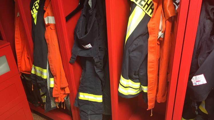 Feuerwehr-Uniformen 