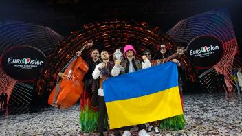 dpatopbilder - Das Kalush Orchestra aus der Ukraine gewann den diesjährigen Eurovision Song Contest. Foto: Luca Bruno/AP/dpa