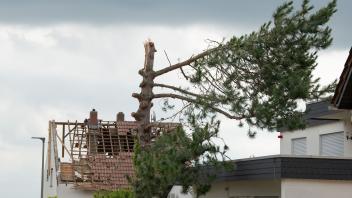 ARCHIV - Tornados können schlimme Schäden verursachen. Foto: Silas Stein/dpa/dpa-tmn