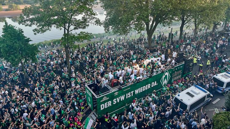 GER, 2. FBL, 34. Spieltag, SV Werder Bremen vs SSV Jahn Regensburg / 15.05.2022, wohninvest Weserstadion, Bremen, GER, 2