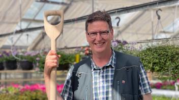 Leicht und verständlich erklärt Klaus Kruse, wie es Garten gut klappt - er ist der Profi für unsere Video-Serie „Mit dem Spaten in den Garten“.
