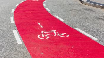 Kiel, Die Stadtverwaltung hat die Unterstützung des Individualverkehrs per Fahrrad auf ihrer Prioritätsliste hoch angesi